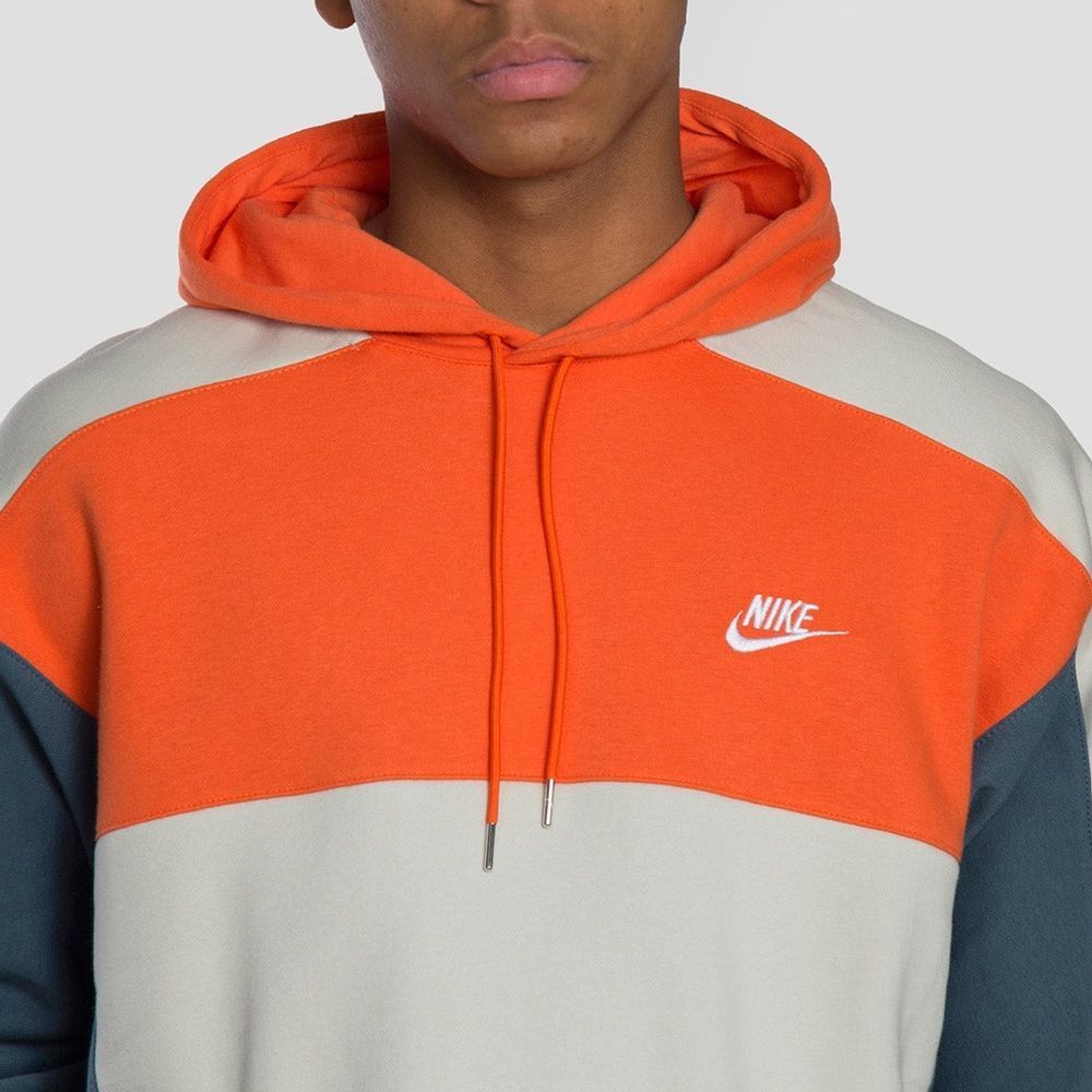 NIKE CLUB COLOURBLOCK DROP SHOULDER HOODIE IN ORANGE/LIGHT STONE